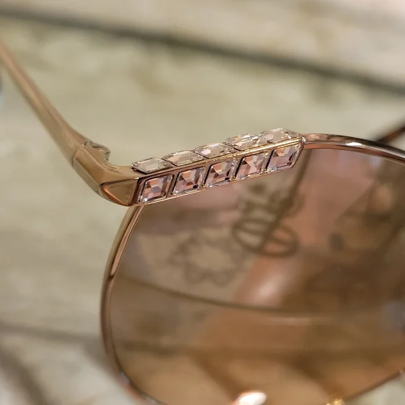 Tiffany & Company Pillow Crystal Sunglasses TF3073 NWOT. NAM#482 - Picture 8 of 17